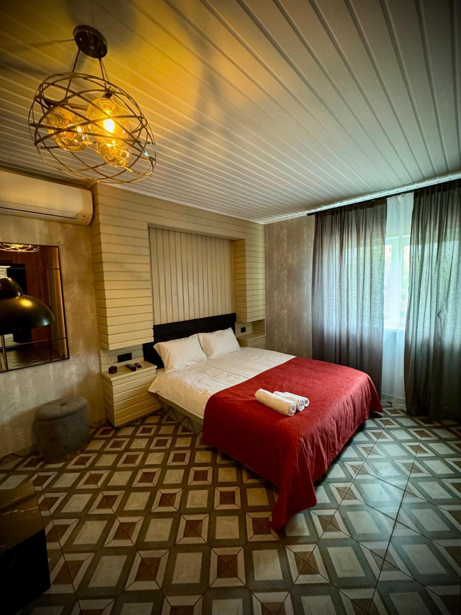 Hotel Bannyi Dvir Узин Экстерьер фото
