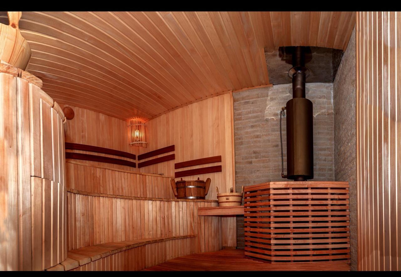 Hotel Bannyi Dvir Узин Экстерьер фото