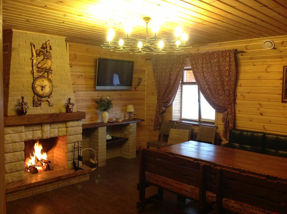 Hotel Bannyi Dvir Узин Экстерьер фото