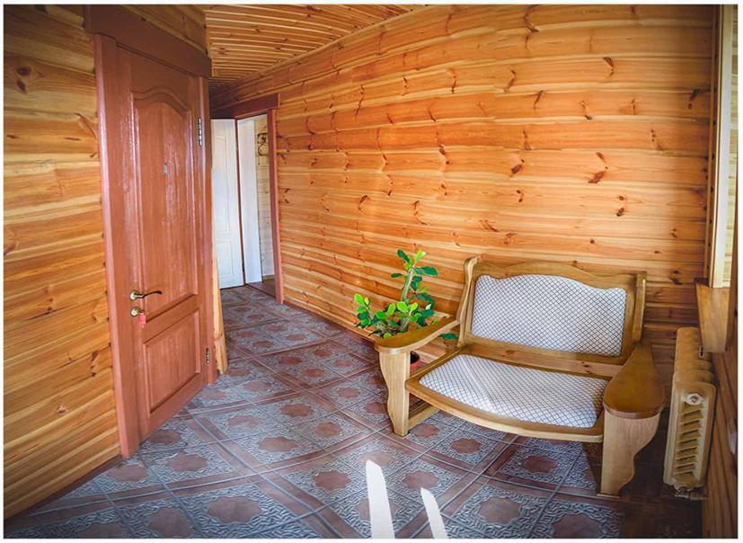 Hotel Bannyi Dvir Узин Экстерьер фото