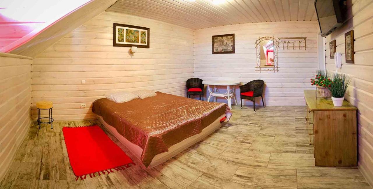 Hotel Bannyi Dvir Узин Экстерьер фото
